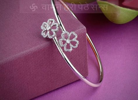 Silver Bracelet For Women Indian, Chandi Bracelet For Women, Silver Kada Women, Trendy Silver Jewelry, Silver Bracelet Designs, Diamond Bracelet Design, Handmade Silver Jewellery, Silver Bracelets For Women, Chur