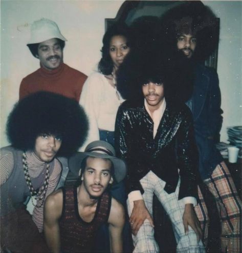 The Sylvers, Guitar Posters, Hip Hop Rap, Rap, Hip Hop, Guitar, Hair Styles, Hair, Quick Saves