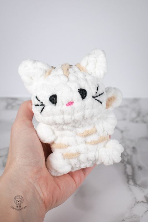 No-sew Kitty Cat amigurumi free crochet pattern Crochet Plushies Pattern Free No Sew, Small Easy Crochet Projects Free, No Sew Free Crochet Pattern, Free Crochet Cat Pattern, Free Cat Crochet Patterns, Fast Amigurumi, No Sew Amigurumi Free Pattern, Crochet Cat Free Pattern, Cat Crochet Pattern Free