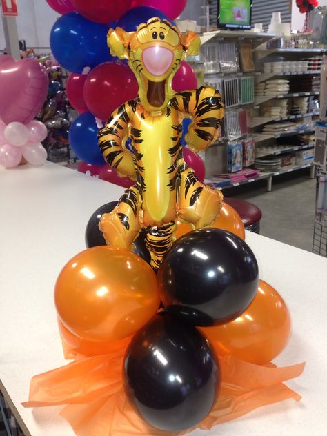 Tigger balloon table centrepiece by Let's Celebrate Parties Point Cook Tigger Birthday Party Decorations, Tigger Birthday Party, My Friends Tigger And Pooh, Tigger Party, Tigger Birthday, Pooh Birthday Party, Balloon Table Centerpieces, Tiger Birthday Party, Party Points