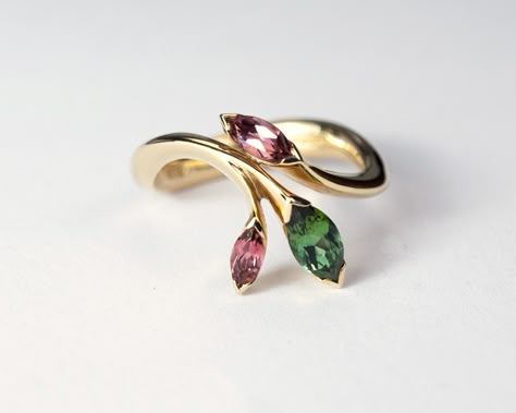 Green Gold Ring, Gold Rings With Pink Sapphire Fine Jewelry, Pink And Green Ring, Pink Gold Sapphire Ring Fine Jewelry, Pink And Green Tourmaline Ring, Pink Tourmaline Sapphire Ring Gift, Silver Anklets Designs, Unique Gold Jewelry Designs, Fancy Jewellery Designs