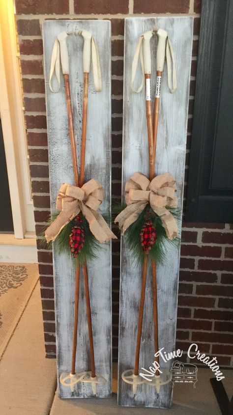 Vintage wood ski poles, perfect winter decor for the porch! Ski Poles, Ski Decor, Diy Christmas Decorations, Christmas Porch Decor, Christmas Decorations Diy Outdoor, Christmas Wood Crafts, Christmas Porch, The Porch, Christmas Wood