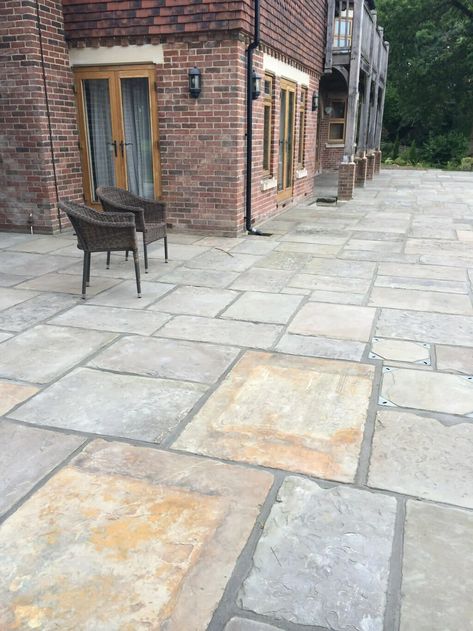 9+ Cheap Patio Paver Ideas That Upgrade Your Backyard - Architectures Ideas Patio Stone Ideas, Cheap Patio Pavers, Large Concrete Pavers, Dream Backyard Patio, Diy Outdoor Space, Patio Stone, Garden Pavers, York Stone, Pavers Backyard