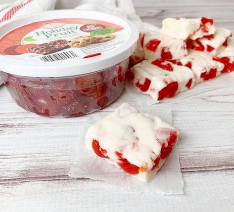 Cherry Nougat Candy - Paradise Fruit Candied Recipes, Recipes Using Marshmallows, Candied Fruit Recipes, Nougat Candy, Candied Cherries, Nougat Recipe, Christmas Food Treats, Candy Recipe, Christmas Candy Recipes