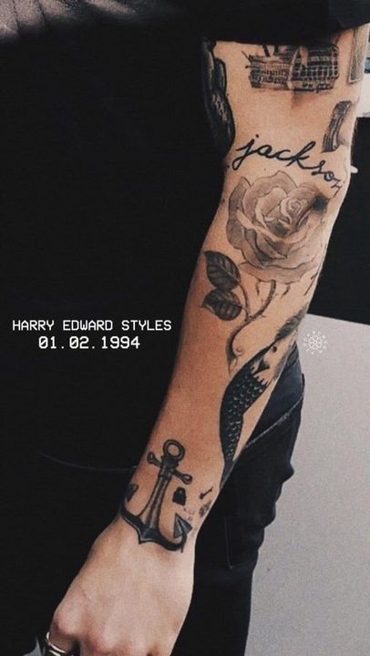 Harry Styles Tattoos, Harry Styles Aesthetic, Anchor Tattoo, Harry Styles Imagines, Harry Styles Cute, Tattoo Arm, Harry Styles Wallpaper, Mr Style, Treat People With Kindness