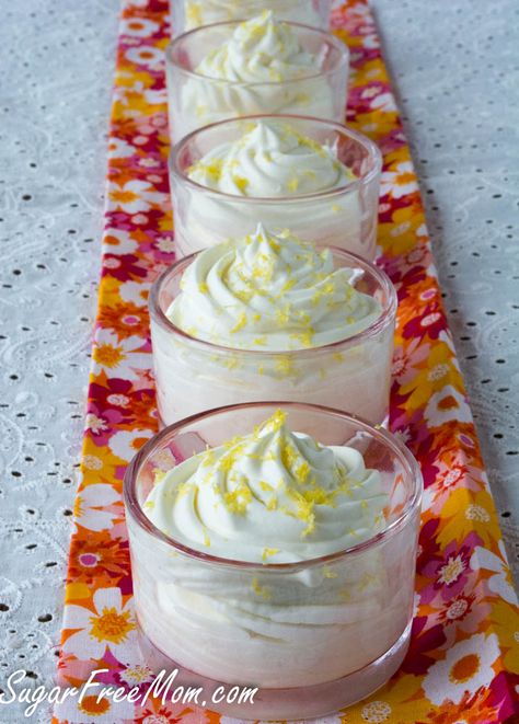 This Sugar Free Lemon Cheesecake Mousse is keto, low carb, and an elegant dessert for a weeknight treat or to serve to company! | Sugar Free Mom Lemon Cheesecake Mousse, Mousse Dolce, Dessert Restaurant, Pudding Chia, Lemon Mousse, Desserts Keto, Sugar Free Sweets, Postre Keto, Cheesecake Mousse