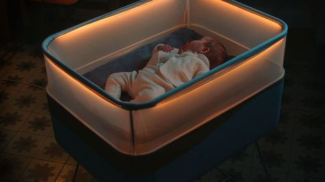 Ford designed a smart crib that replicates car rides - The Verge Unique Cribs, Crib Design, Smart Bed, Rock Baby, Baby Bassinet, Baby Cot, Baby Cribs, Future Baby, Baby Bed