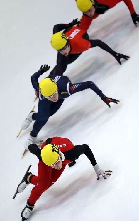 How To Ice Skate, Inline Speed Skates, Ski Jump, Physically Active, Speed Skating, Speed Skates, Ski Racing, Dresden Germany, Skating Rink