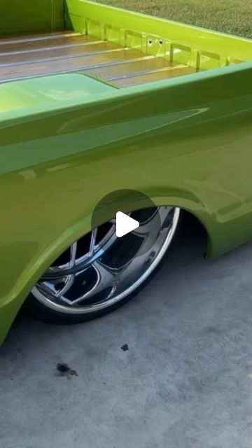 @c10soultexas on Instagram: "@nastymundo 🔥🔥🔥

#slammed #bagged #baggedtrucks #green #hulk #laidout #c10trucks #c10 #c10soultexas #chevytrucks #chevyonly" Truck Paint Jobs, Green Hulk, 67 72 Chevy Truck, Obs Truck, Bagged Trucks, 72 Chevy Truck, C10 Chevy Truck, Custom Pickup Trucks, C10 Trucks