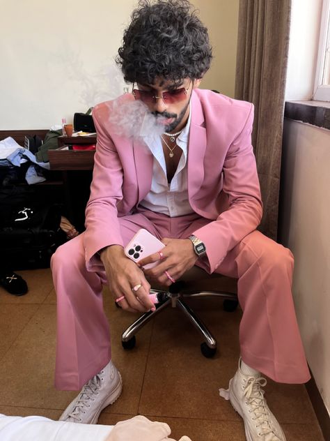 Prom Suit Men Aesthetic, Guys In Pink Aesthetic, Pink Clothes Aesthetic Men, Pink Club Outfit Men, Pink Prom Fits Men, Streetwear Wedding Outfit, Y2k Pink Male Outfit, Pink Outfit Men Formal, Colorful Suit Aesthetic