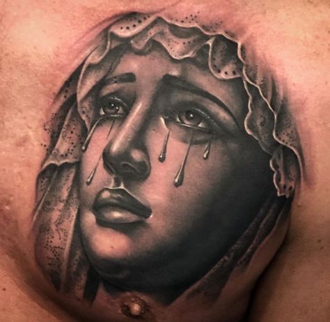 Mama Mary Tattoo Design Black And Grey, Virgin Mary Chest Tattoo, Mama Mary Tattoo Design, Ave Maria Tattoo, Jesus Tattoo On Arm, Tato Realis, Mother Mary Tattoos, Maria Tattoo, Saint Tattoo