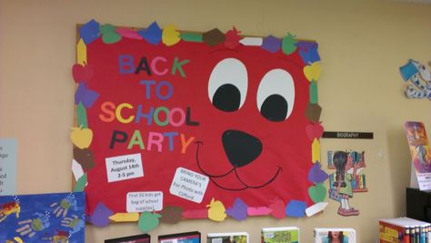 Clifford Bulletin Board @ Carlisle Public Library (Back to School Party with Clifford) Pet Bulletin Board Ideas Preschool, Clifford Bulletin Board Ideas, Purple Rm, Clifford Birthday Party, Preschool Room Decor, Hallway Decorations, Door Bulletin Boards, Work Bulletin Boards, September Art