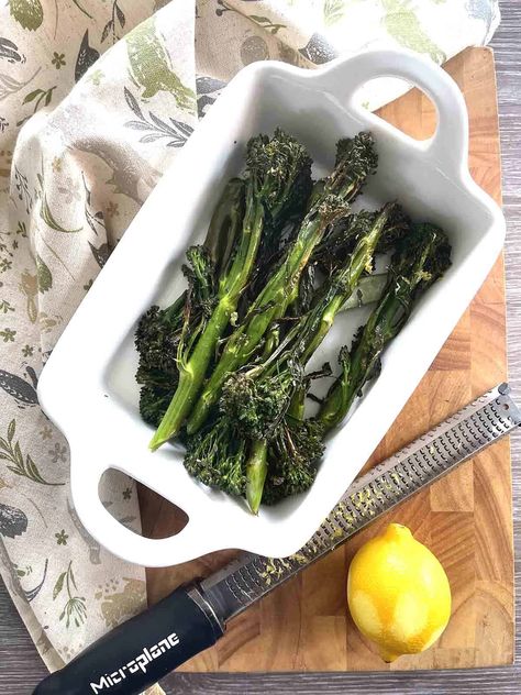 Roasted Long Stem Broccoli (Tenderstem) - Great British Recipes Roasting Broccoli In Oven, Long Stem Broccoli, Tenderstem Broccoli Recipe, Vegetable Dishes Recipes, Tenderstem Broccoli, British Recipes, Broccoli Recipe, Xmas Dinner, Roasted Broccoli