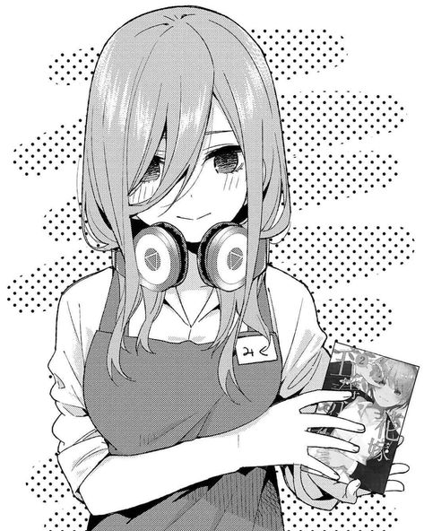 Quintessential Quintuplets Manga, Nakano Miku, Miku Nakano, The Quintessential Quintuplets, Quintessential Quintuplets, Japanese Manga Series, Manga Covers, Art Icon, Animation Studio