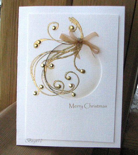 By Birgit Edblom (Biggan at Splitcoaststampers). Negative circle die-cut linen panel attached to card base. Spong inside circle near the edges. Stamp a swirl & heat emboss it with gold. Add gold rhinestones & a bow. What a great idea! Winter Karten, Ornament Card, Christmas Card Inspiration, Homemade Christmas Cards, Making Cards, Diy Christmas Cards, Christmas Cards To Make, Winter Cards, Christmas Cards Handmade