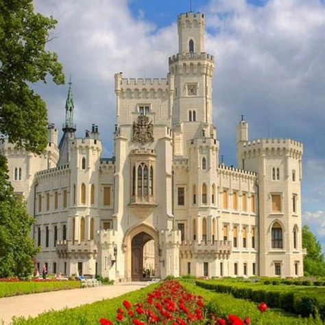 One of the Castles we love - after all our name has "Royal" in it - how can we then not love castles?  Hluboká Castle A historic… Drizella Tremaine, Mansion Homes, Castle Mansion, Castle Aesthetic, European Castles, Chateau France, Castle Ruins, Castle House, The Czech Republic