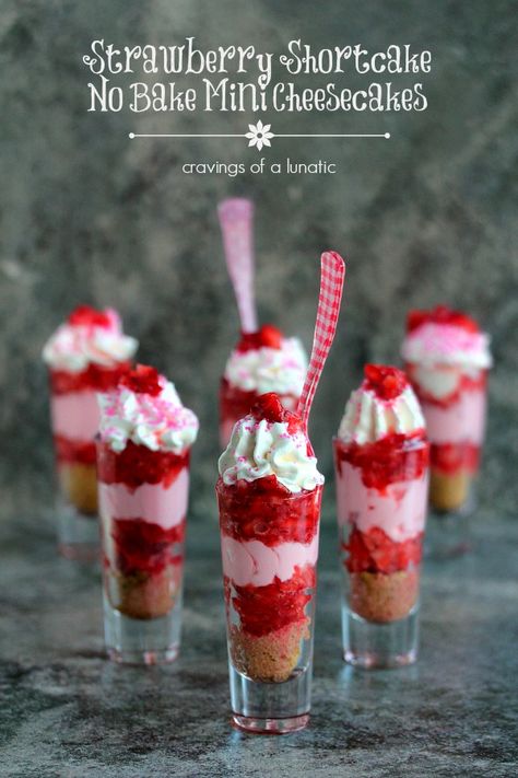 Strawberry Shortcake No Bake Mini Cheesecakes | Absolutely simple to make and wildly delicious! Strawberry Shortcake No Bake, No Bake Mini Cheesecakes, No Bakes, Dessert Shooters, Strawberry Shortcakes, Dessert Shots, Cheesecake Dessert, Strawberry Shortcake Recipes, Oreo Dessert