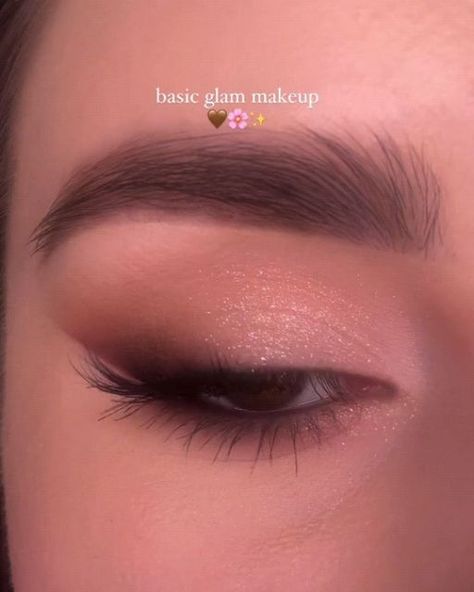 Basic Glam Makeup, Grad Makeup, Makeup For Round Eyes, Natural Eyeshadow Looks, Makeup Basics, Prom Makeup For Brown Eyes, Soft Eye Makeup, Prom Eye Makeup, Soft Makeup Looks