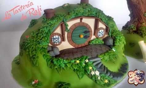 Hobbits - Cake by Rafi (La Tartería de Rafi) Hobbit Cake, Hobbit Party, 7th Birthday Cakes, Cake Decorating Courses, Pink Sweets, Ring Cake, Fantasy Cake, Cake Designs Images, Hobbit Hole