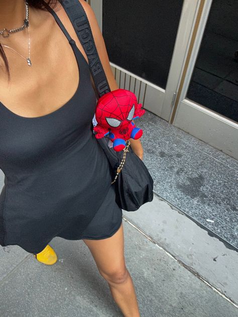 nyc outfit, spiderman outfit, spiderman marvel, disney outfit, disneyland outfit, disney aesthetic, disney halloween, disney aesthetic Spiderman Disney Outfit, Halloween Disney Aesthetic, Outfits Disneyland, Disney Core, Marvel Outfits, Spiderman Outfit, Disney Fits, Outfit Disney, Aesthetic Disney