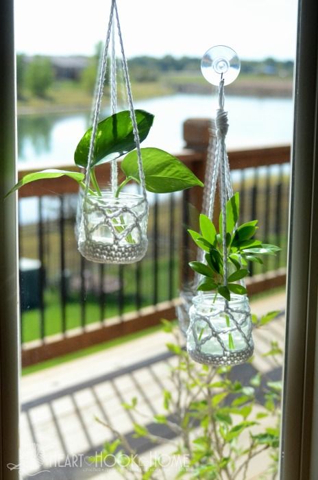 Crochet Plant Hanger For Car, Crochet Plant Holders Free Pattern, Crochet Air Plant Holder Pattern Free, Crochet Pot Hanger, Crochet Plant Hanger Pattern Free, Crochet Planters, Plant Hanger Crochet, Crochet Hangers, Oui Jars