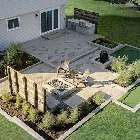 Small Patio Design, Backyard Layout, Patio Layout, Patio Pavers Design, Outdoor Patio Designs, House Backyard, Deck Designs Backyard, Patio Inspiration, Backyard Lighting