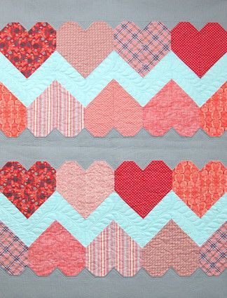 Paper hearts quilt kit at Stitchin' Post; design by Tula Pink - hearts would make a cute outer edge as well. Quilts With Hearts, Sewing Kit Tutorial, Valentine Quilts, Seasonal Quilts, Hearts Quilt, Quilt Board, Denim Quilts, Quilted Hearts, Heart Quilts