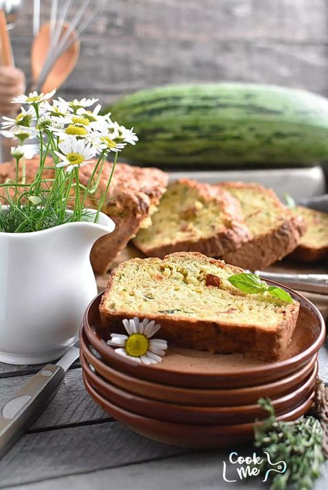 Savory Zucchini Bread, Quick Bread Recipes Easy, Easy Zucchini Recipes, Zucchini Bread Recipe, Easy Zucchini, Zucchini Bread Recipes, Quick Bread Recipes, Bacon Cheddar, Zucchini Bread