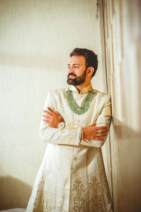 Muslim Groom Poses, Groom Photoshoot Indian, Groom Portraits Indian, Groom Single Poses, Indian Groom Poses, Groom Solo Poses, Groom Stills, Pose Man, Engagement Pose