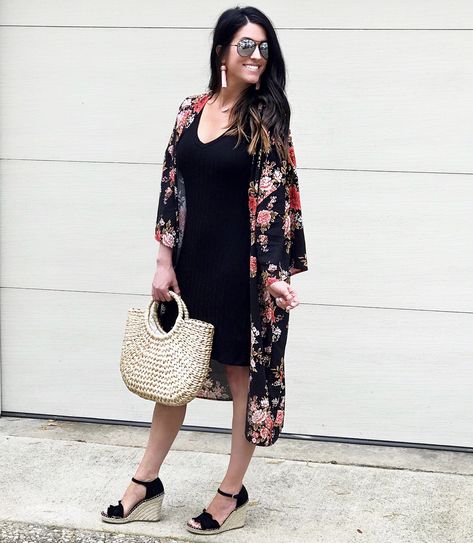 Dress With Kimono Outfits, Summer Kimono Outfit, Look Kimono, Sister Studio, Kimono Outfits, Spring Instagram, Kimono Outfit, Stylish Summer Outfits, Studio Design