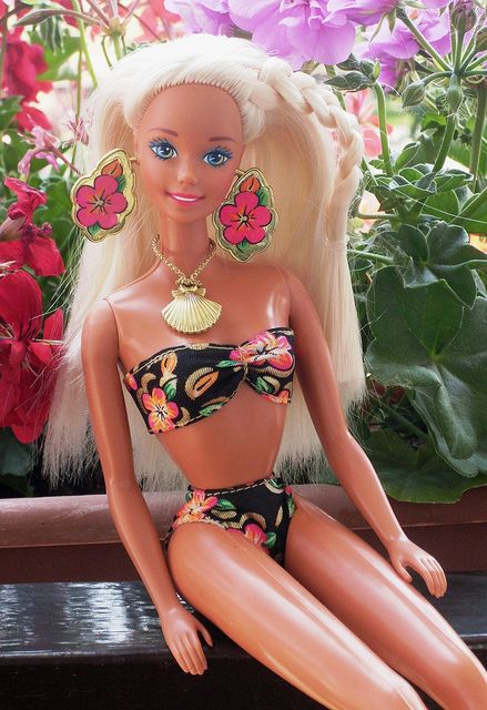 dulce compañera de juegos Barbie Tropical Splash by illina86, via Flickr 90s Barbies, 90's Toys, 90s Barbie, Barbie 90s, School Auction, 90s Memories, 90s Girl, Im A Barbie Girl, 90s Baby