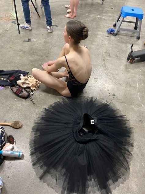 Ballet Pictures, Ballet Academy, Ballet Beauty, Dance Dreams, Ballet Inspiration, Dancing Aesthetic, Ballet Class, Tiny Dancer, Ballet Girls