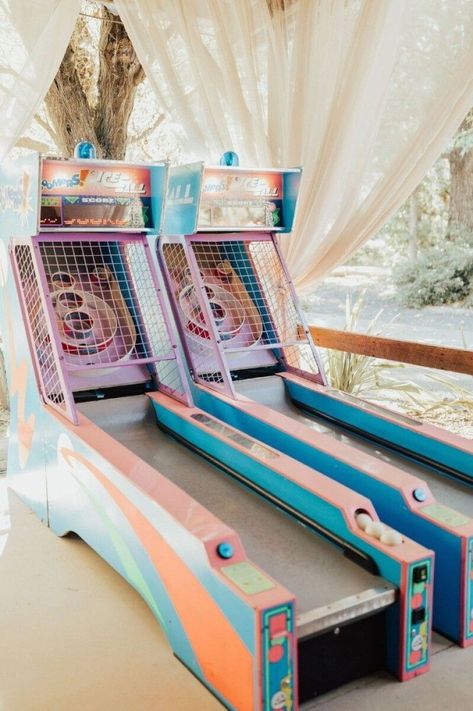 Gamer Lounge, Retro Wedding Ideas, Arcade Wedding, Chic Wedding Theme, Mix And Match Bridesmaid Dresses, Retro Wedding Theme, 80s Wedding, Carnival Wedding, Wedding Activities