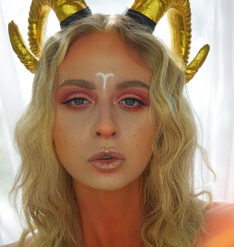 Zodiac makeup- Aries Aries Halloween Costume, Zodiac Halloween Costumes, Aries Makeup Look, Aries Costume, Aries Cosplay, Capricorn Costume, Aries Moodboard, Aries Makeup, Zodiac Costume