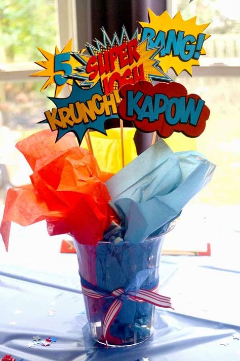 Superhero themed birthday party and matching printables with a free printable too! Superman Party, Superhero Baby Shower, Wonder Woman Party, Marvel Party, Avenger Birthday Party, Spiderman Birthday Party, Avengers Party, Birthday Party Printables, Spiderman Party