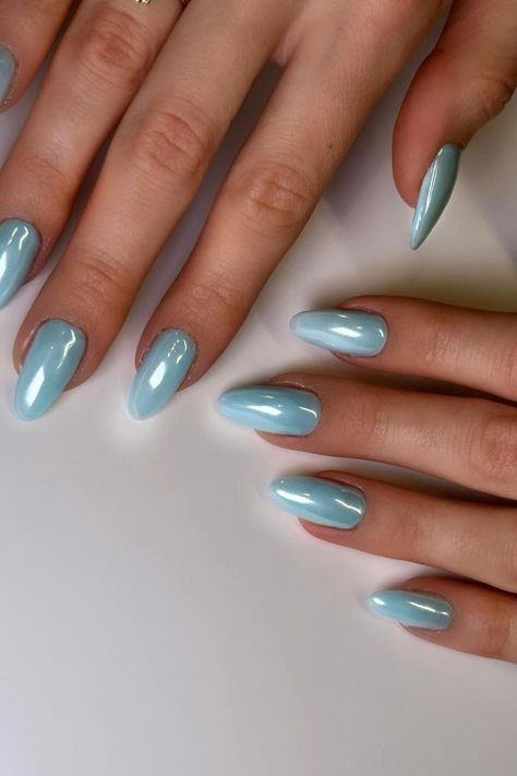 Nail Design Ombre, Nails Minimalistic, Press Ons Nails, Ombre Chrome Nails, Stiletto Shaped Nails, Blue Chrome Nails, Oval Shaped Nails, Blue Coffin Nails, Summer Gel Nails