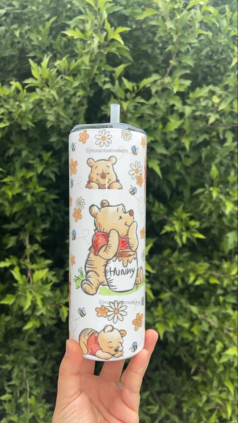 Winnie The Pooh Cup Ideas, Winnie The Pooh Tumbler Cups, Pooh Tumbler, Winnie The Pooh Starbucks Cup, Winnie The Pooh Mug, Winnie The Pooh Decor, Winnie The Pooh Coffee Mugs, Bear Cup, Cute Winnie The Pooh