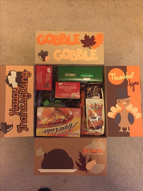 Thanksgiving Box Care Packages, College Gift Boxes, Thanksgiving Care Package, Holiday Care Package, Thanksgiving Board, Deployment Packages, Diy Care Package, College Boy, Military Box