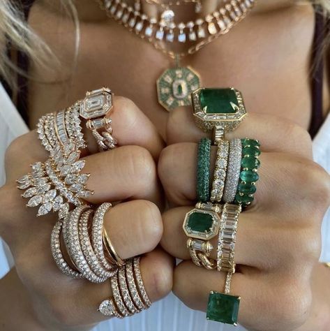 #ubermodel #vogue #runway #aesthetic #vanillagirl #downtowngirl #newyork #kyliejenner #bellahadid #lanadelrey #moodboards #funky #70s #girlhood #green #black #red 00s Mode, Jewelery Organizer, Shiny Rings, Dope Jewelry, Jewelry Lookbook, Girly Jewelry, Dream Jewelry, Jewelry Inspo, Piercing Jewelry