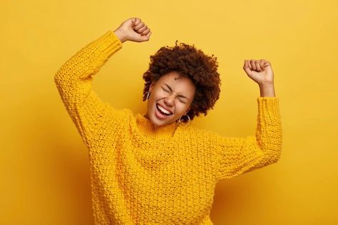 Stylish Overalls, Dark Curly Hair, Braids Black, Female Dancers, Happy Black, Hipster Man, African Girl, Afro Women, Hairstyles Braids