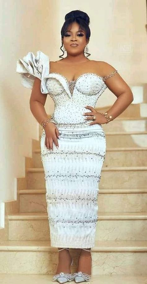 Lace Styles For Wedding Guest, Ghana Dresses, Wedding Dress Shapes, White Lace Dress Short, Lace Dress Classy, Dinner Gowns, White Dress Styles, Nigerian Lace Styles Dress, Kente Dress