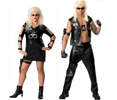 Dog and Beth Chapman Bounty Hunter costumes for Halloween trick or treating or costume parties. Dog and Beth Bounty Hunter costumes are perfect for couples. Marvel Halloween Costumes, Hunter Costume, Beth Chapman, Halloween Parejas, Top Halloween Costumes, Dog The Bounty Hunter, Popular Costumes, Easy Diy Costumes, Great Halloween Costumes