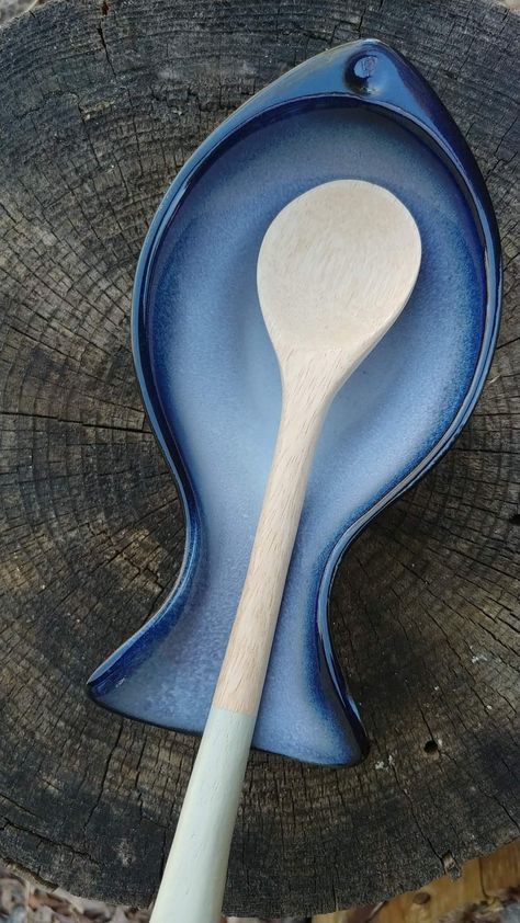 Ceramic Vases Diy, Clay Spoon, Spoon Rest Pottery, Pottery Spoon Rest, Slab Ceramics, Handmade Pottery Bowls, Beginner Pottery, Clay Clay, Cerámica Ideas