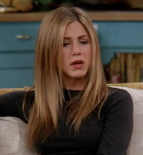 10 Best Rachel Green Hairstyles from All Seasons Season 6 Rachel Green Hair, Rachel Season 6 Hair, Rachel Green Season 6 Hair, Rachel Green Hair Color, Rachel Green Makeup, Jennifer Aniston 90s, Rachel Green Hair, Rachel Haircut, Rachel Hair