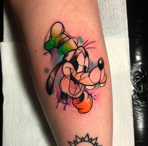 Goofy Tattoos, Mickey Tattoo, Mickey Mouse Tattoo, Nerdy Tattoos, Sorcerer Mickey, Goofy Disney, Tema Disney, Gorgeous Tattoos, Cartoon Tattoos