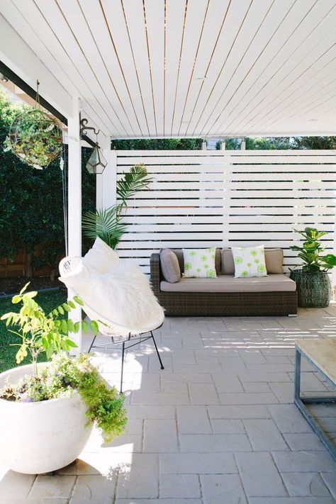 Slatted Ceiling, Brisbane Photography, Diy Outdoor Lighting, Patio Privacy, Patio Deck Designs, Outdoor Screens, Pergola Design, House With Porch, Outdoor Patio Decor