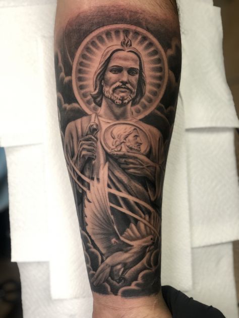 San Judas Tadeo Tatuaje /St. Jude Tattoo San Judas Tadeo Tattoo Sleeve, San Judas Sleeve Tattoo, San Judas Tadeo Tattoo Leg, San Judas Outline Tattoo, San Judas Arm Tattoo, San Judas Tadeo Tattoo, San Judas Tattoo, Houston Tattoos, Saint Tattoo