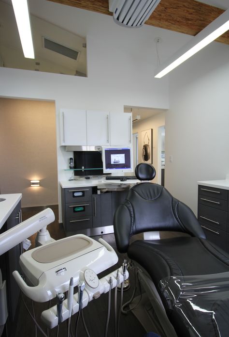 Dentist Office Design, Dental Office Design Interiors, Medical Office Design, Dental Office Decor, Dental Design, Clinic Interior Design, Dental Office Design, Design Salon, Dentist Office