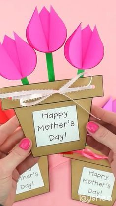 Mothersday Gifts Diy, Mothers Day Cards Craft, Flower Crafts Kids, Easy Mother's Day Crafts, Diy Mother's Day Crafts, Tulips Card, Desain Quilling, Hand Crafts For Kids, Mothers Day Crafts For Kids