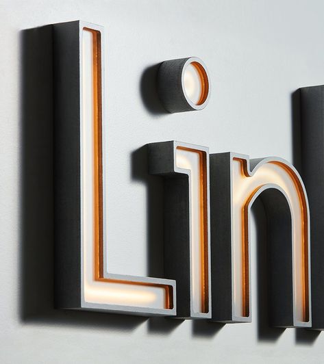 LinkedIn Studios — Media-Objectives Halo Lit Signage, Indoor Signage Design, Landscape Signage, Wall Graphic Design, Large Typography, Signage Lettering, Unique Signage, Environmental Graphics Signage, Office Exterior